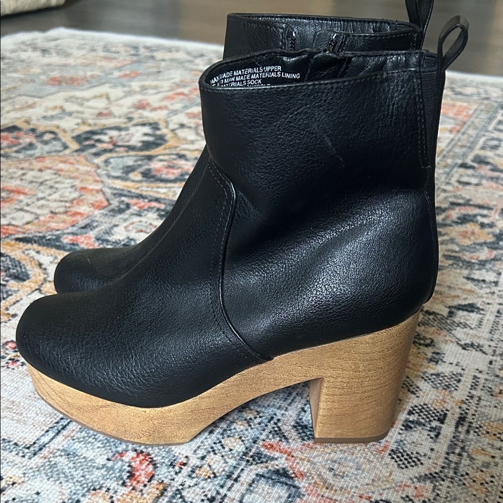 Black Leather Ankle Boots with Wooden Heel